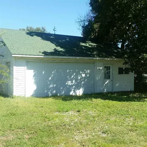 251 E Main St, Ipava, IL 61441 photo 25