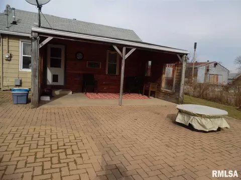 320 E Chatham St, Metamora, IL 61548 photo 4