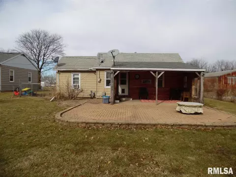 320 E Chatham St, Metamora, IL 61548 photo 3