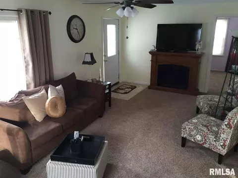312 Court, Washington, IL 61571 photo 12