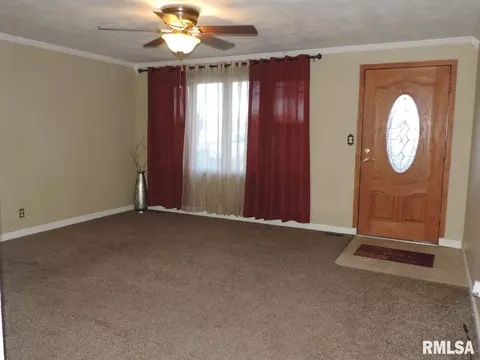 15827 Joseph Ct, Pekin, IL 61554 photo 7