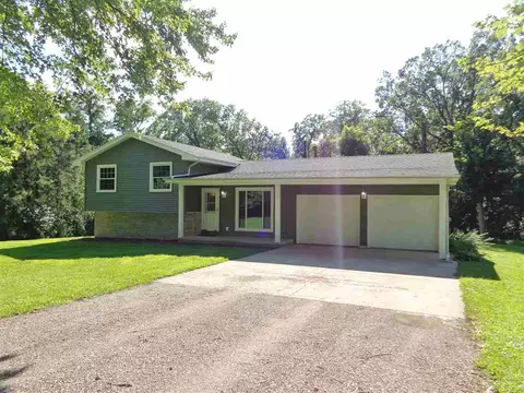 9107 N Brimwater Rd, Brimfield, IL 61517 photo 3