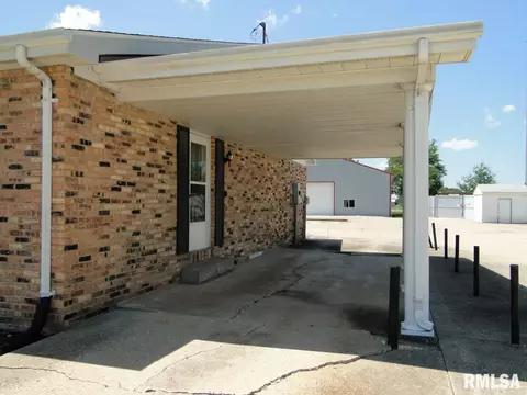 1224 Maple Ave, Macomb, IL 61455 photo 22