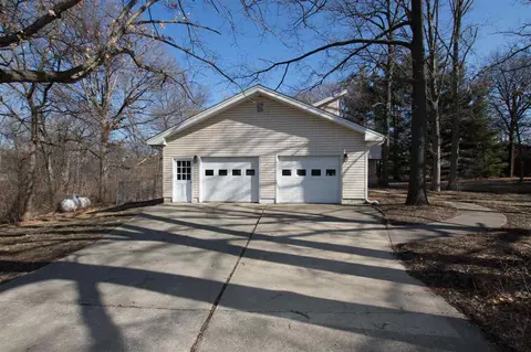 307 E Lakeshore Dr, Edelstein, IL 61526 photo 29