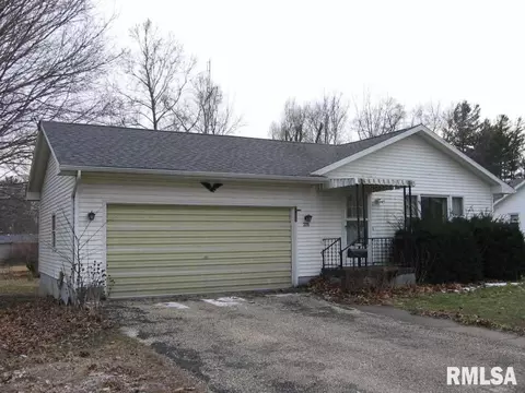 315 E Woods St, Avon, IL 61415 photo 10