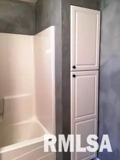 500 E 11th St, Delavan, IL 61734 photo 17