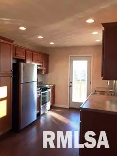 500 E 11th St, Delavan, IL 61734 photo 8
