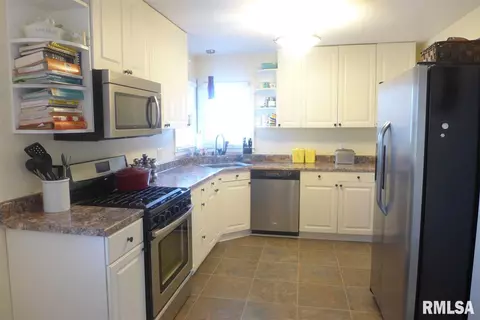 112 High St, Metamora, IL 61548 photo 5
