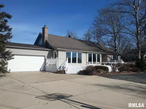 204 S Main St, Roanoke, IL 61561 photo 1
