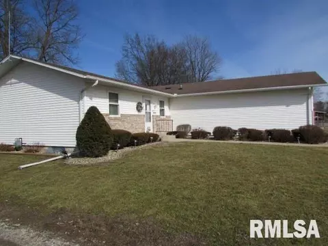 1145 E Ash, Canton, IL 61520 photo 5