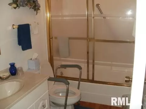 1145 E Ash, Canton, IL 61520 photo 26
