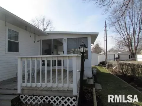 1145 E Ash, Canton, IL 61520 photo 7