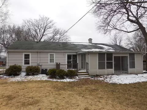 211 Edgewood St, Morton, IL 61550 photo 2
