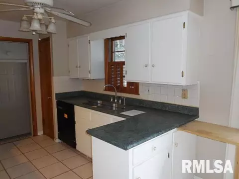 211 Edgewood St, Morton, IL 61550 photo 7