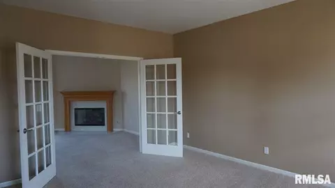 2215 W Murphy Rd, Dunlap, IL 61525 photo 7