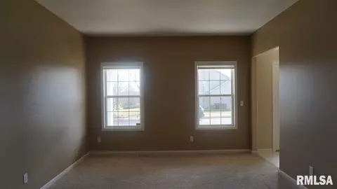 2215 W Murphy Rd, Dunlap, IL 61525 photo 8