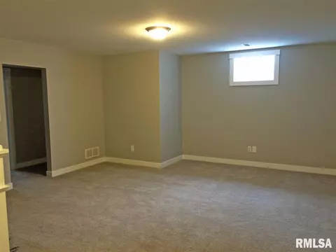 6 Holborn Ct, Washington, IL 61571 photo 21