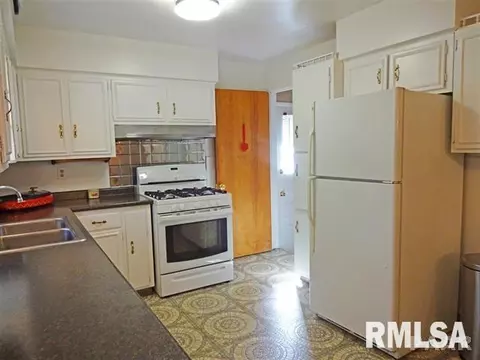3960 Brookside, Peoria, IL 61615 photo 5