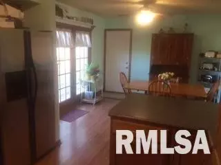 2007 Oak Dr, Eureka, IL 61530 photo 5