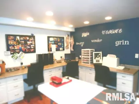 614 W Burton, Eureka, IL 61530 photo 24