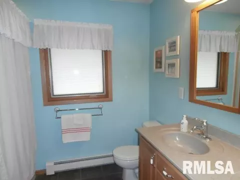 614 W Burton, Eureka, IL 61530 photo 17