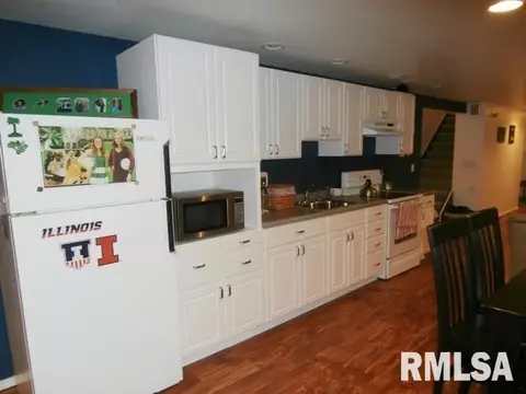 614 W Burton, Eureka, IL 61530 photo 25