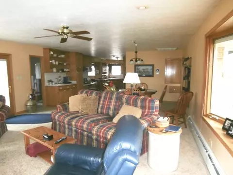 614 W Burton, Eureka, IL 61530 photo 9