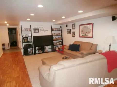 614 W Burton, Eureka, IL 61530 photo 21