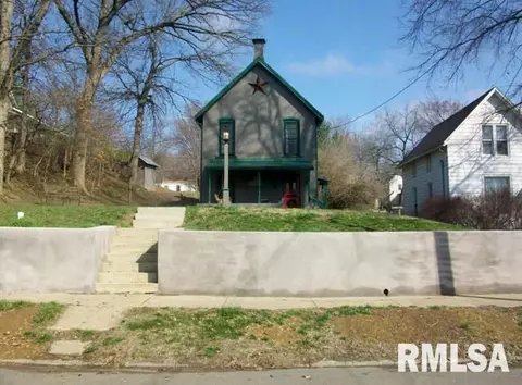 367 W Walnut St, Canton, IL 61520 photo 3