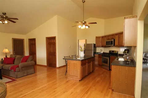 1315 Amanda Dr, Metamora, IL 61548 photo 11