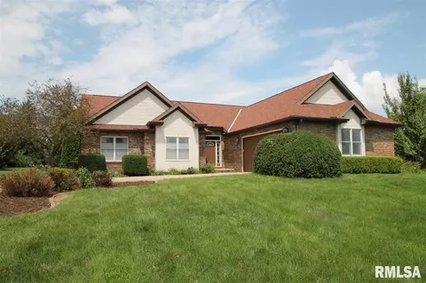 1315 Amanda Dr, Metamora, IL 61548 photo 1