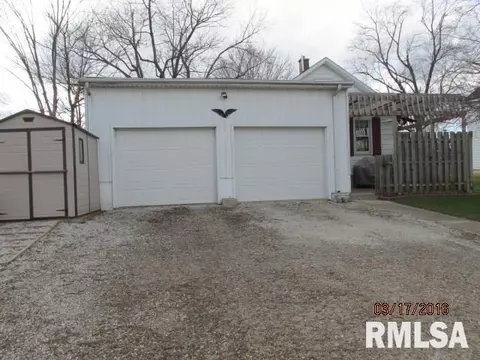 405 N Callender St, Eureka, IL 61530 photo 8