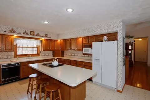 25234 E County Highway 27, Canton, IL 61520 photo 13