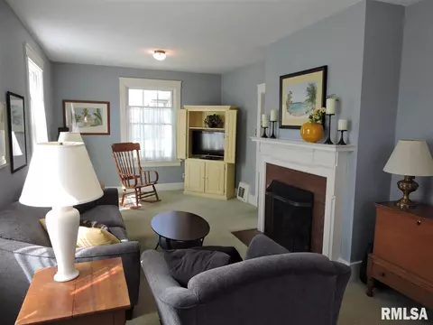 432 S Edwards St, Macomb, IL 61455 photo 7