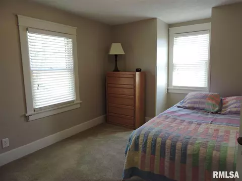 432 S Edwards St, Macomb, IL 61455 photo 22
