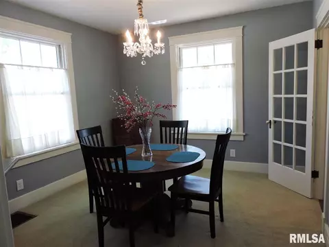 432 S Edwards St, Macomb, IL 61455 photo 12