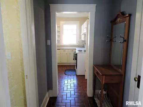 432 S Edwards St, Macomb, IL 61455 photo 19