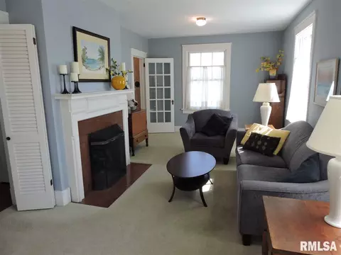 432 S Edwards St, Macomb, IL 61455 photo 9