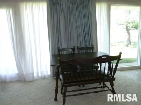 1204 Eagle Ave, Washington, IL 61571 photo 9
