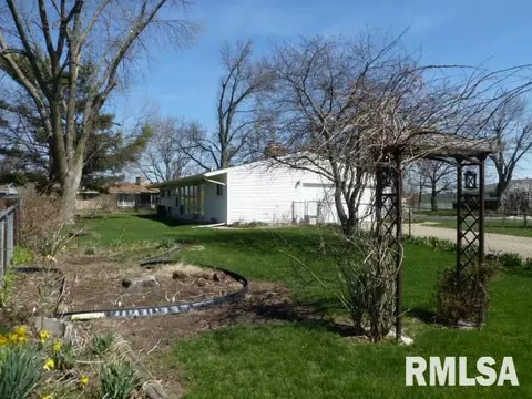 1204 Eagle Ave, Washington, IL 61571 photo 18