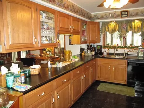 212 Apple Dr, Metamora, IL 61548 photo 9