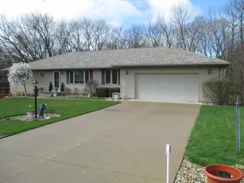 212 Apple Dr, Metamora, IL 61548 photo 1