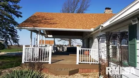 855 Main, Fairview, IL 61432 photo 3