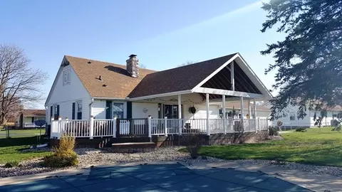 855 Main, Fairview, IL 61432 photo 36