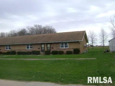 807 N Main Ave, Wyoming, IL 61491 photo 3