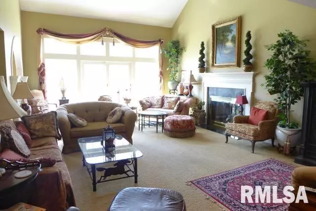  4400 N Padua Ln, Peoria, IL 61615 photo 17