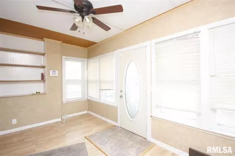 115 E Jackson St, Morton, IL 61550 photo 3