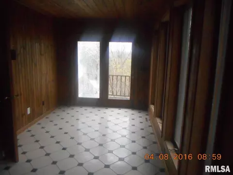 749 Bricktown, Lowpoint, IL 61545 photo 9