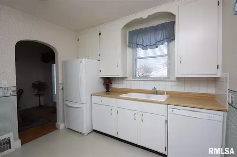 1003 E Willcox Ave, Peoria, IL 61603 photo 10