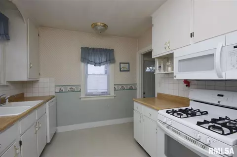 1003 E Willcox Ave, Peoria, IL 61603 photo 8